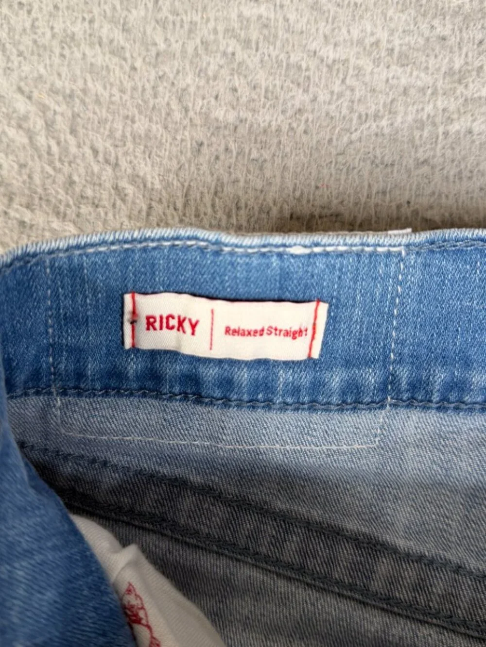 TRUE RELIGION Ricky Relaxed Straight Jeans Blue Yellow Horseshoe Stitch Mens 31